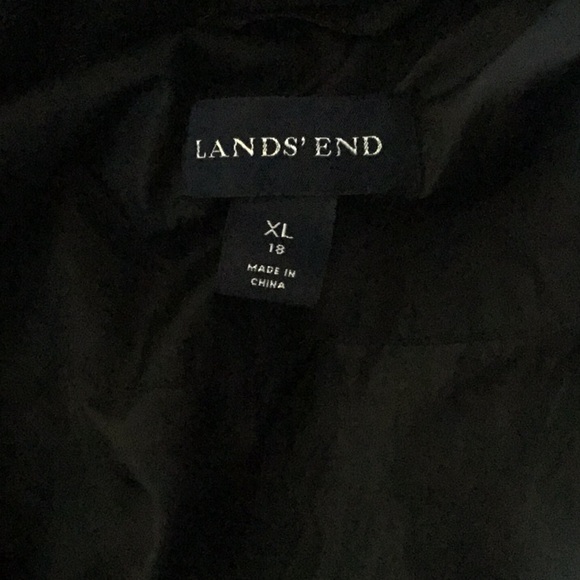 Lands End Women’s Parka - Picture 4 of 12